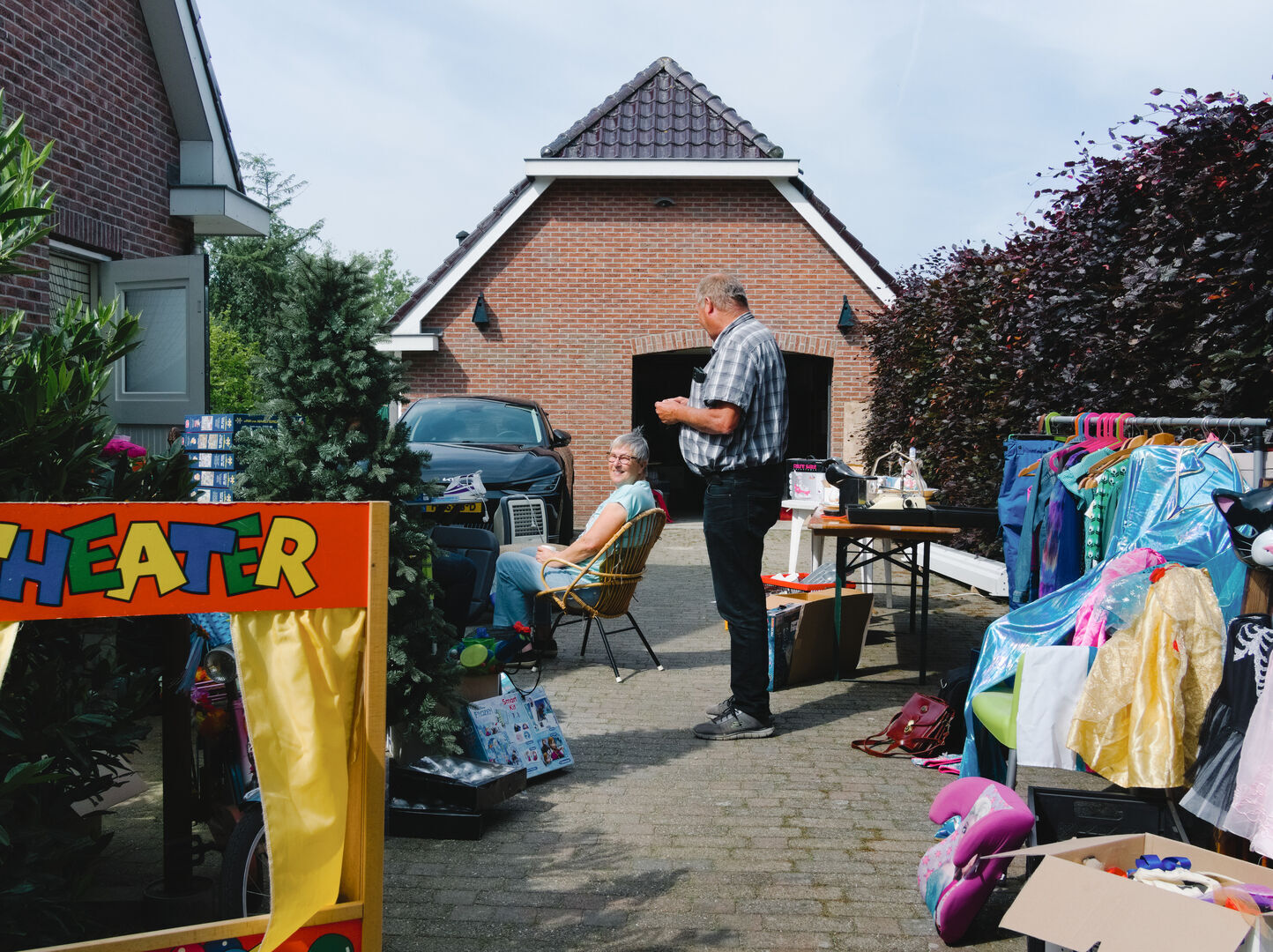 Garage sale Veelerveen 1