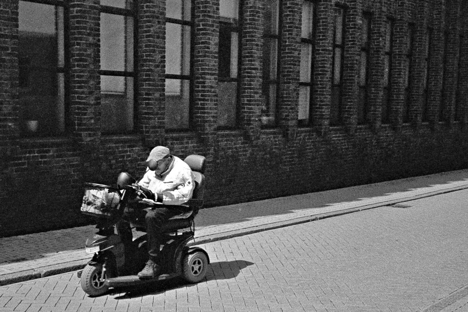 Groningen Hiding behind a mirror