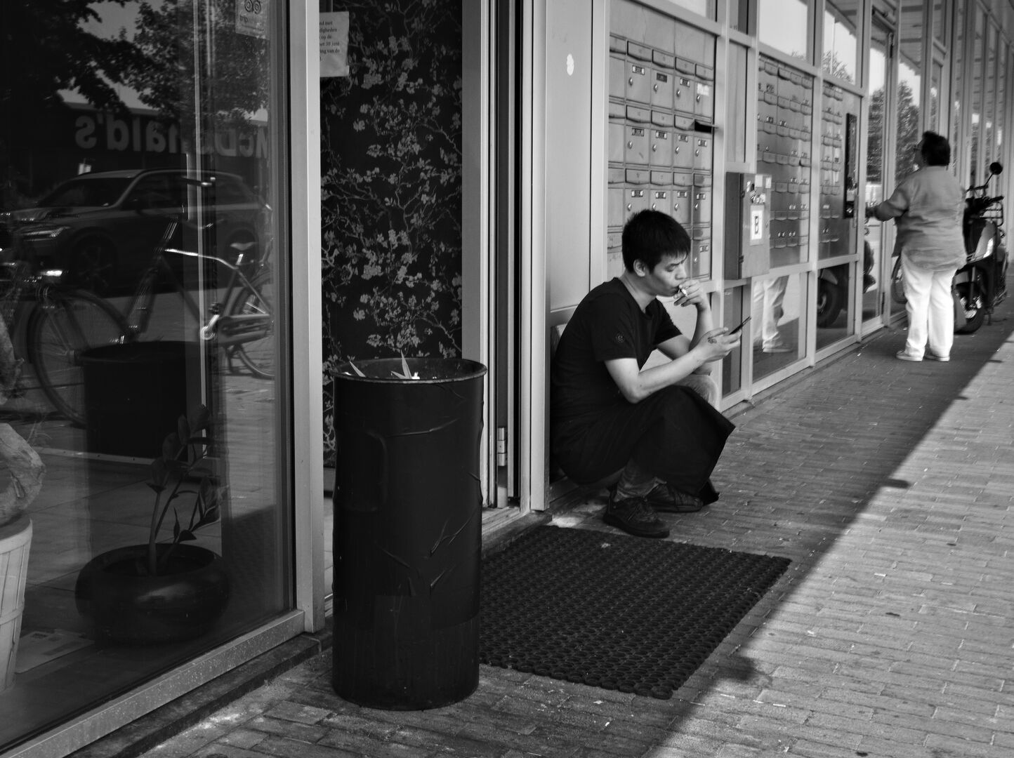 Groningen Please smoke outside