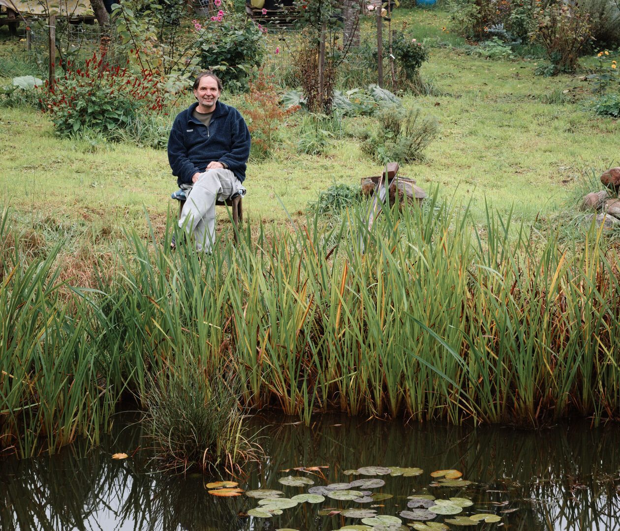 Roelof Medema aan het water 5