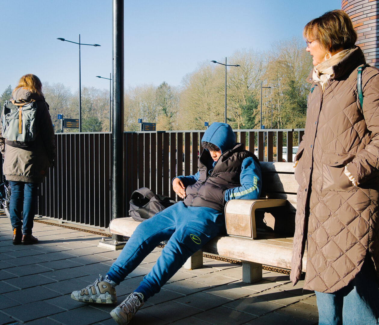 Assen waiting for the train