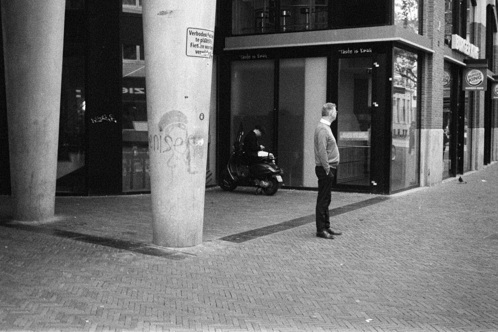 Groningen Waiting for somebody