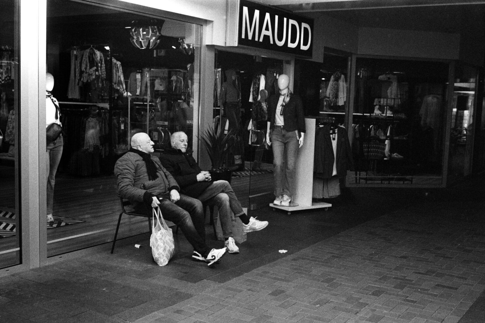 Stadskanaal Waiting for the missus 2