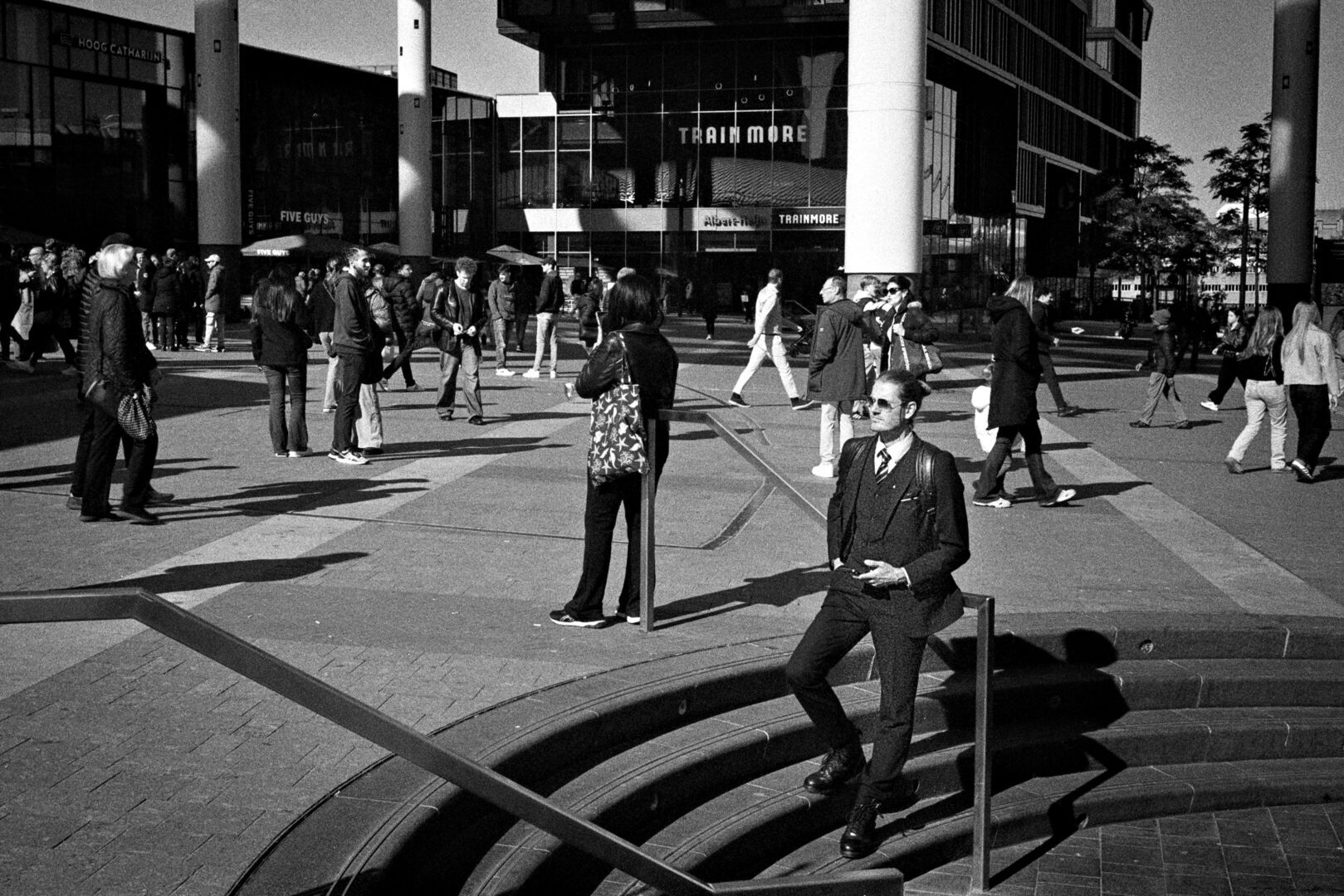 2024-10-09 street photography Utrecht Enjoying the sun